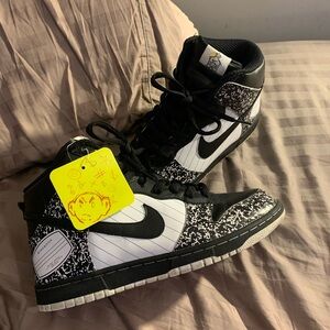 2007 Nike Dunk High “Nikebook” Size 10
